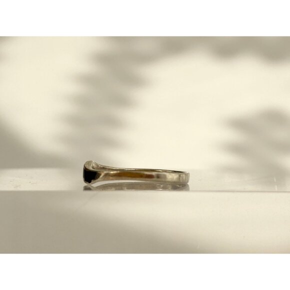 Dainty Black Enameled Cocktail 925 Sterling Silver Vintage Ring - sz 7.75 - Picture 5 of 13